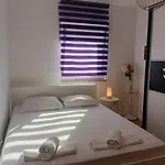 Leona1 Apartman *