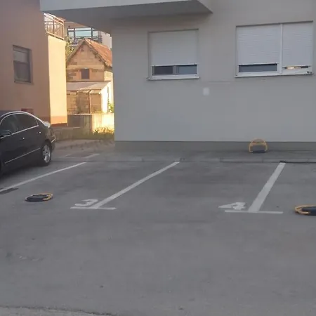 Anny * Široki Brijeg