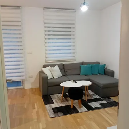 Leona1 Apartman